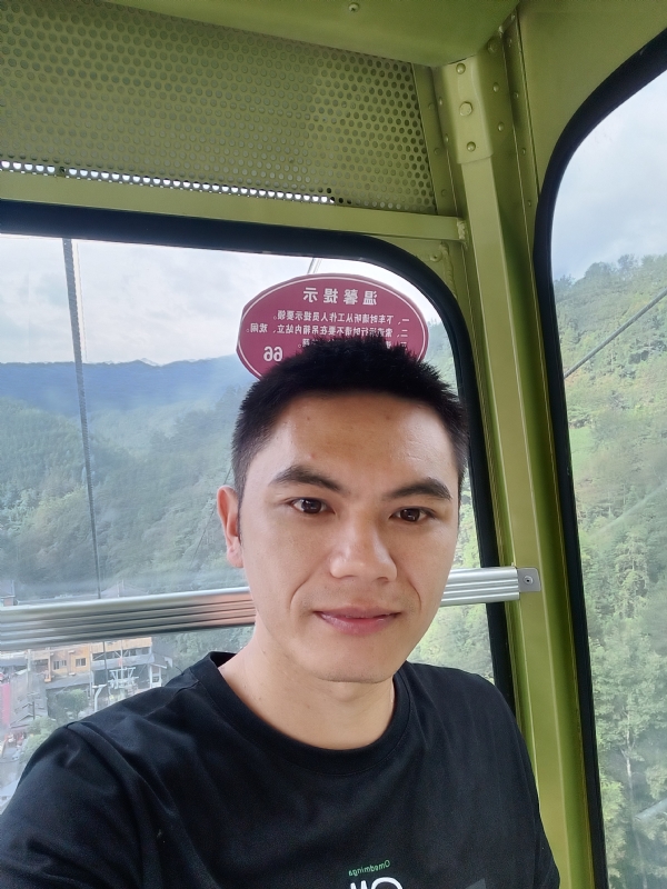 小鱼的第一张照片--桂林王婆说媒